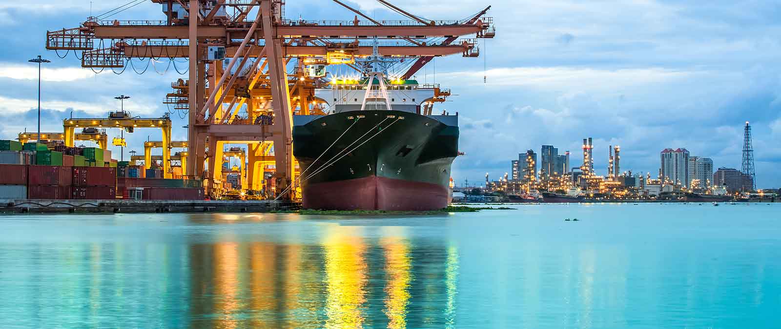 transport shipping loading ocean freight