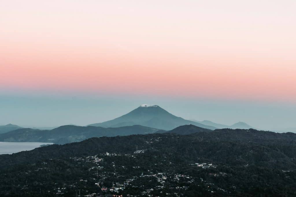 Global cargo shipping and  personal effects shipping to Central America with World Cargo.